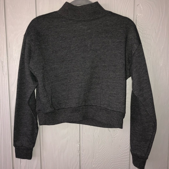 Cropped turtle neck